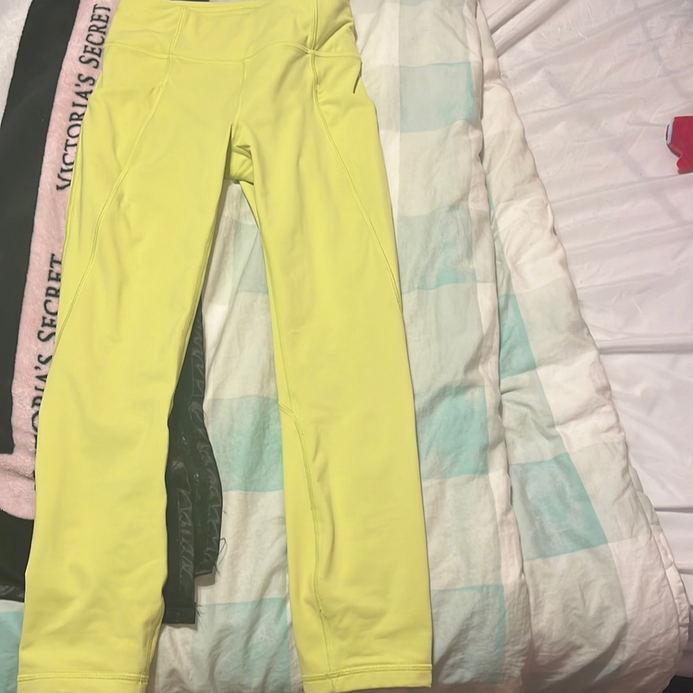 Lululemon leggings size 4
